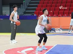 高诗岩19分山东胜浙江胡金秋22分广厦胜宁波的简单介绍
