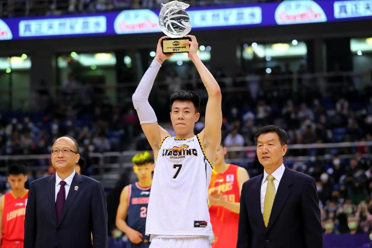 八戒体育-正式退出，篮协发声，张镇麟官宣决定，原因曝光，已回辽(张镇麟手臂纹身是什么)