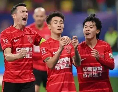 包含中超-法比奥帽子戏法国安4-0梅州15轮不败夺半程冠军的词条