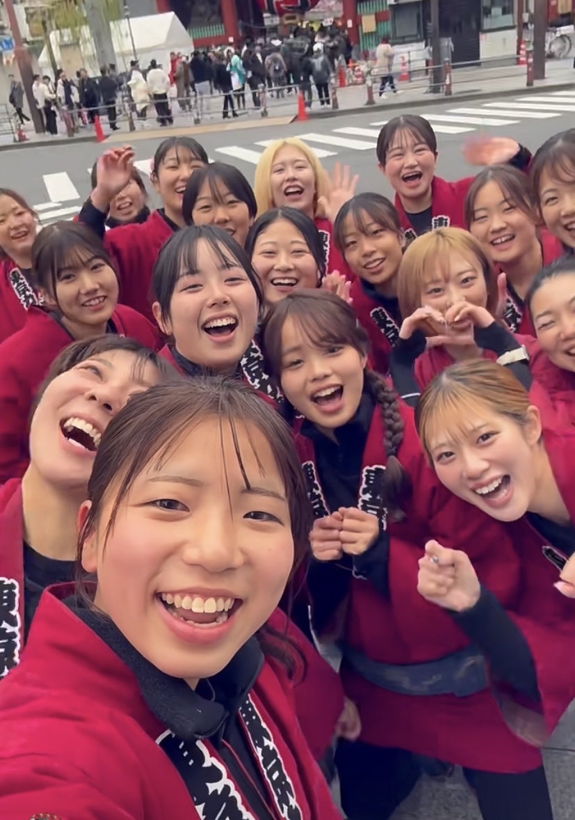 八戒体育-喜笑颜开！内史密斯晒出自己在日本旅游的游客照的简单介绍