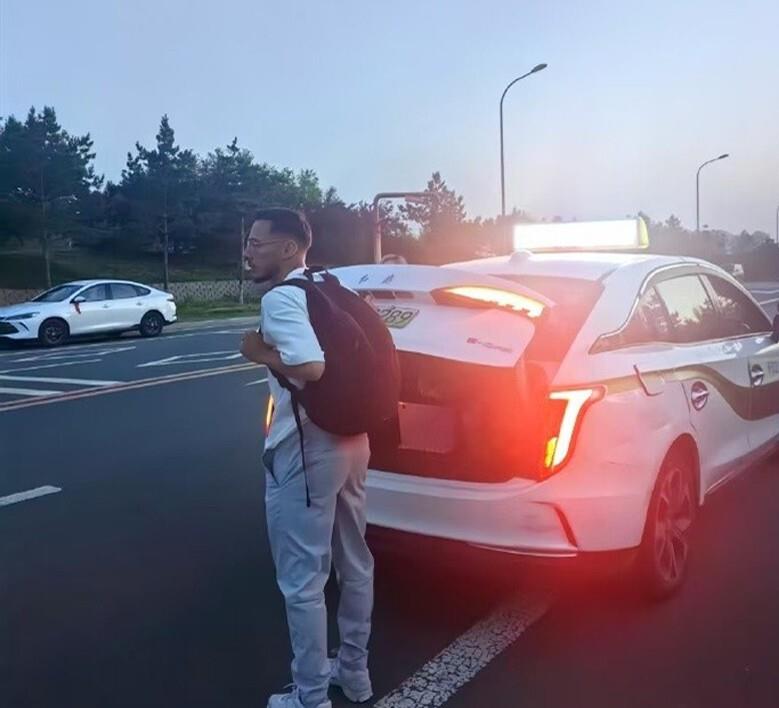 长春亚泰起大早赶晚集，外援来一天跑了？方昊仍在国安，博主揭秘真相(国安又一外援解约离队)